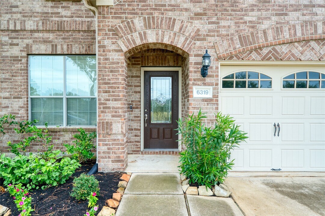 6319 Burgess Heights Ln in Katy, TX - Building Photo