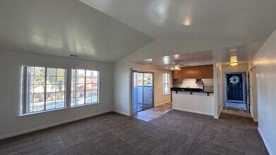 3945 Dale Rd in Modesto, CA - Building Photo - Building Photo