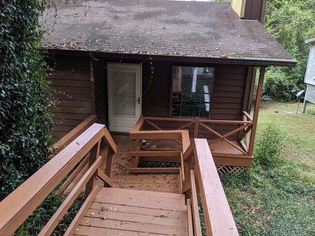 1316 Burgess Dr in Tallahassee, FL - Building Photo - Building Photo