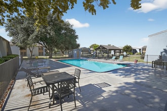 Sedona Ranch Apartments in San Angelo, TX - Building Photo - Building Photo