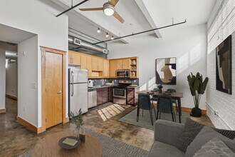 Star Lofts in Petersburg, VA - Foto de edificio - Building Photo