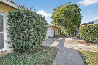 1767 NW 55th Ave in Lauderhill, FL - Building Photo - Building Photo