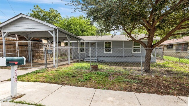 338 N San Horacio Ave in San Antonio, TX - Foto de edificio - Building Photo