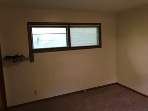 4351 Dover Center Rd in North Olmsted, OH - Building Photo - Building Photo