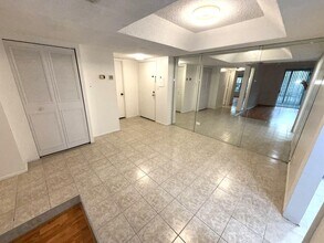 3670 Inverrary Dr in Lauderhill, FL - Foto de edificio - Building Photo