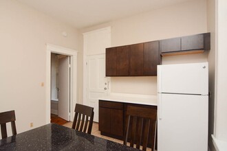 1409 W Erie St, Unit M03B in Chicago, IL - Building Photo - Building Photo
