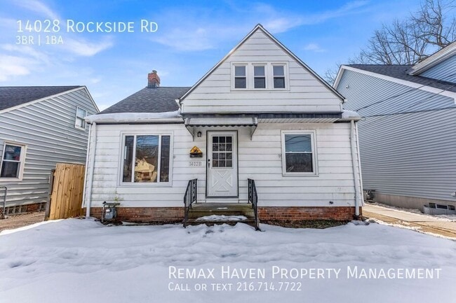 property at 14028 Rockside Rd