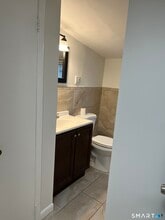 657 Naugatuck Ave in Milford, CT - Building Photo - Building Photo