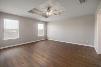 17901 Violet Ln in Elgin, TX - Building Photo - Building Photo