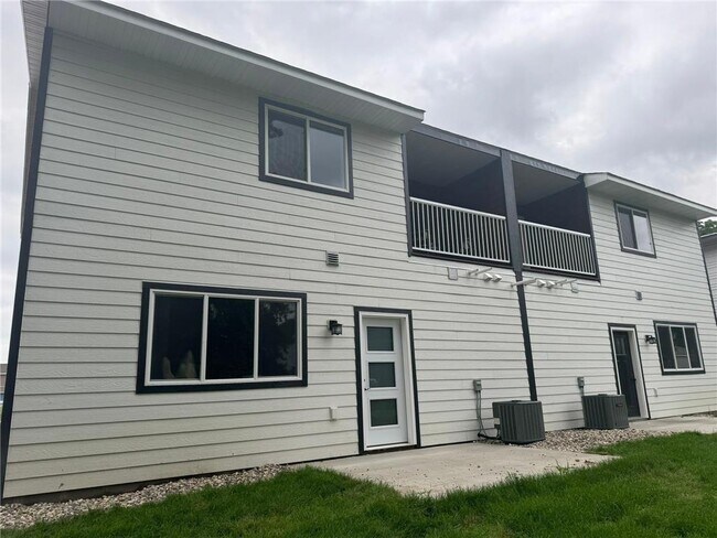 141 Renet Path in Mankato, MN - Building Photo - Building Photo