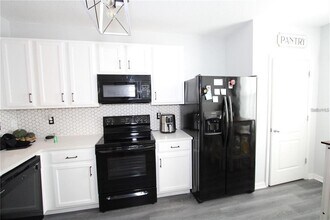 404 Arbor Lakes Dr in Davenport, FL - Building Photo - Building Photo