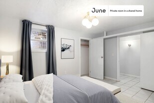 Room in Shared 6 bed/2 bath home in Boston, MA - Building Photo