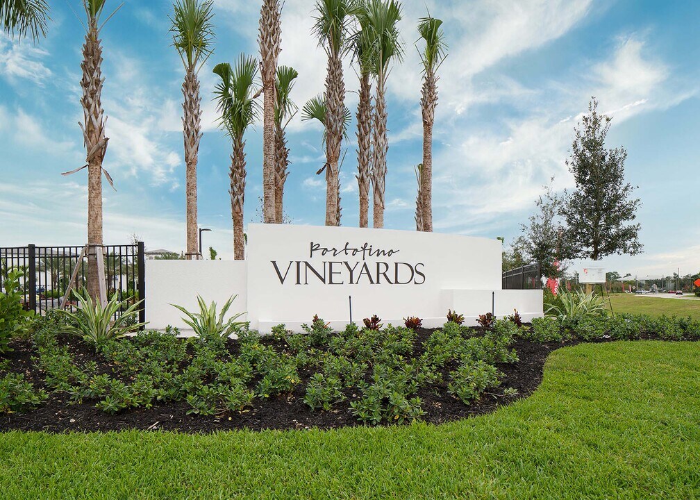The Orchard at Portofino Vineyards in Ft. Myers, FL - Foto de edificio