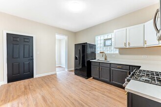 1245 Wisconsin Ave in Berwyn, IL - Building Photo - Building Photo