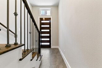 5521 Larkin St in Houston, TX - Building Photo - Building Photo
