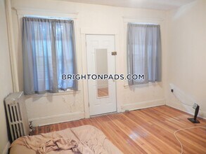 9 Egremont St, Unit 1 in Boston, MA - Building Photo - Building Photo