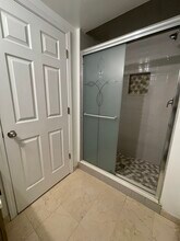 6125 W Rosedale Ave in Chicago, IL - Building Photo - Building Photo