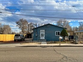 2802 Lakeview Ave in Pueblo, CO - Building Photo