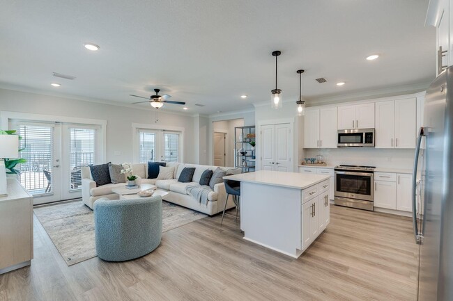 100 Beach Dr