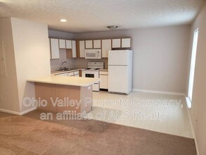 1116 Herr Ln in Louisville, KY - Building Photo - Building Photo