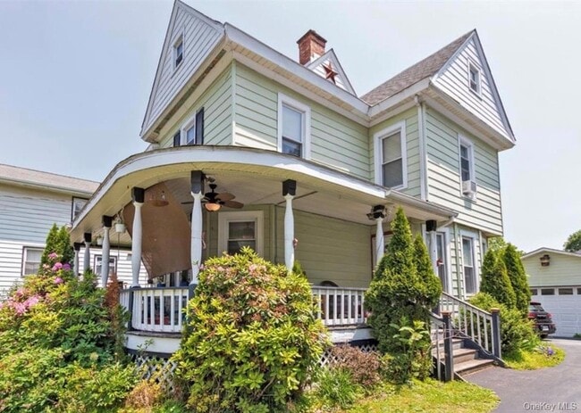 184 Highland Ave in Middletown, NY - Building Photo - Building Photo