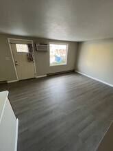 118-124 Maple Ln in Churubusco, IN - Building Photo - Building Photo