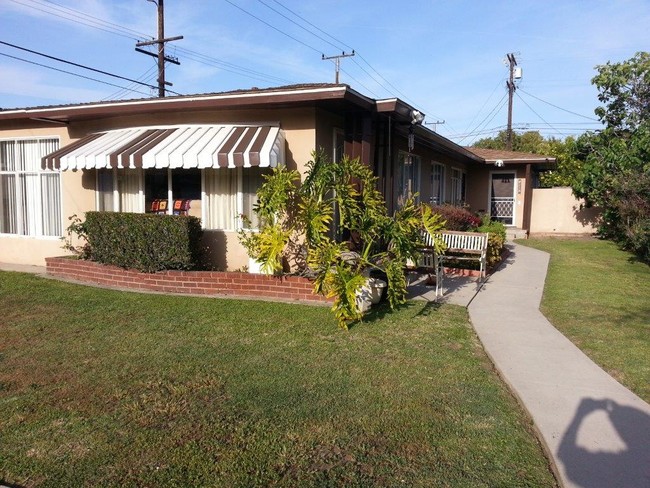 4116 Neosho Ave, Unit Middle
