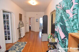 3 Melton Rd, Unit 3 in Boston, MA - Building Photo - Building Photo
