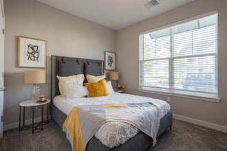 The Grove in Grand Rapids, MI - Foto de edificio - Interior Photo