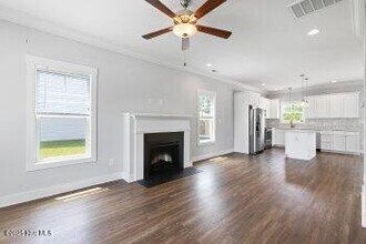 318 Holbrook Ln in Hubert, NC - Building Photo - Building Photo