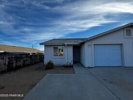 3335 N Yavapai Ct in Prescott Valley, AZ - Building Photo