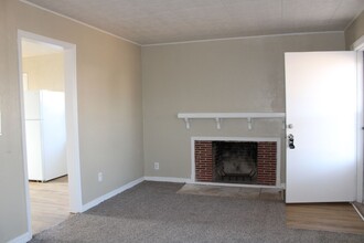 532 E Curtis Dr in Midwest City, OK - Building Photo - Building Photo