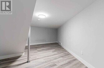 349 Hamilton Rd in London, ON - Building Photo - Building Photo