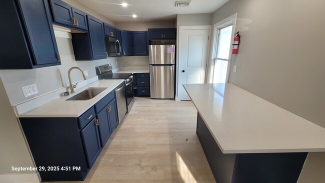 712 Grant Ave, Unit 2
