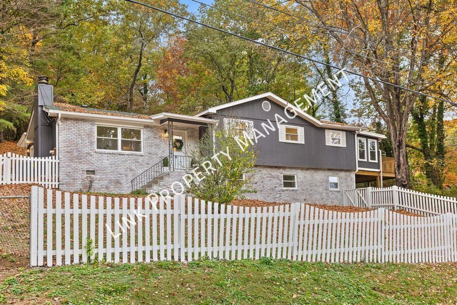 3235 Haywood Ave in Chattanooga, TN - Foto de edificio