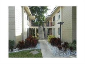 2611 Riverside Dr in Coral Springs, FL - Building Photo - Building Photo
