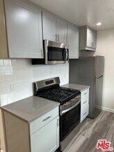 1007 Laurel Ave in West Hollywood, CA - Building Photo - Building Photo
