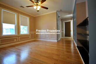 38 Turner St, Unit 1 in Boston, MA - Building Photo - Building Photo