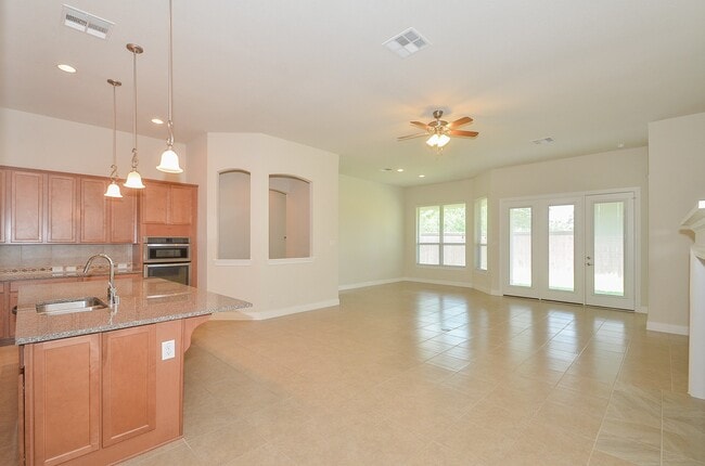 property at 25122 Sundance Park Ln