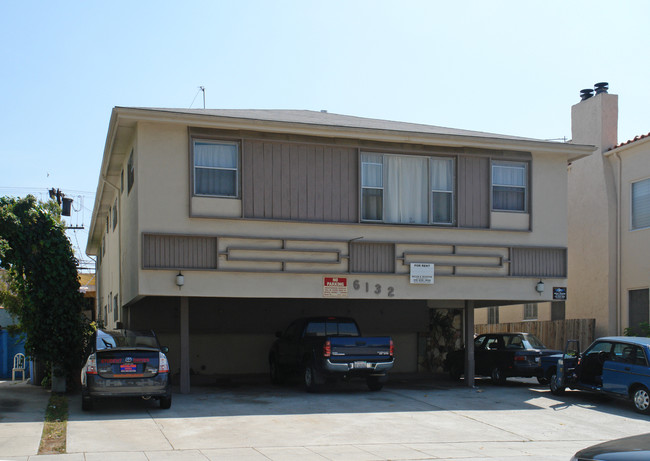 6132 Alcott St in Los Angeles, CA - Building Photo - Building Photo