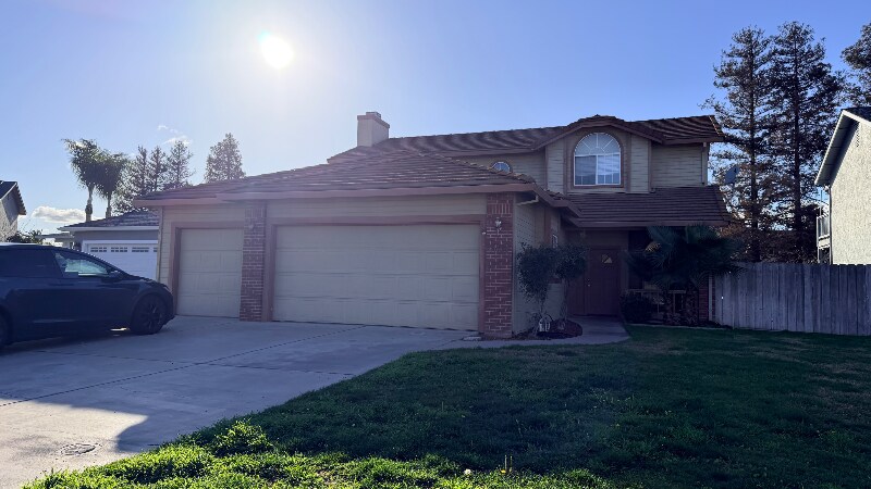 1169 Zumstein Ct in Ripon, CA - Building Photo