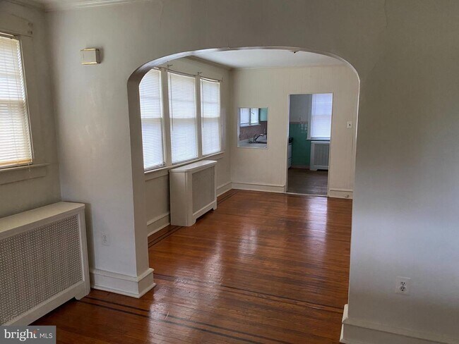 6 W Hoffman Ave in Cherry Hill Township, NJ - Building Photo - Building Photo