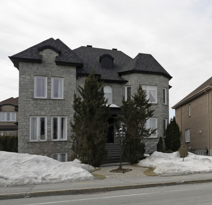 1620-1624 Notre-Dame-de-Fatima in Laval, QC - Building Photo