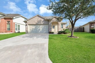 8002 Arapahoe Ridge Ln in Cypress, TX - Foto de edificio - Building Photo