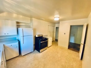 502 W Sacramento Ave in Chico, CA - Building Photo - Building Photo