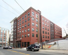 The Shell in Arlington, VA - Foto de edificio - Building Photo