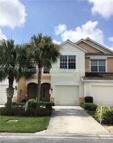 8430 Village Edge Cir in Ft. Myers, FL - Building Photo