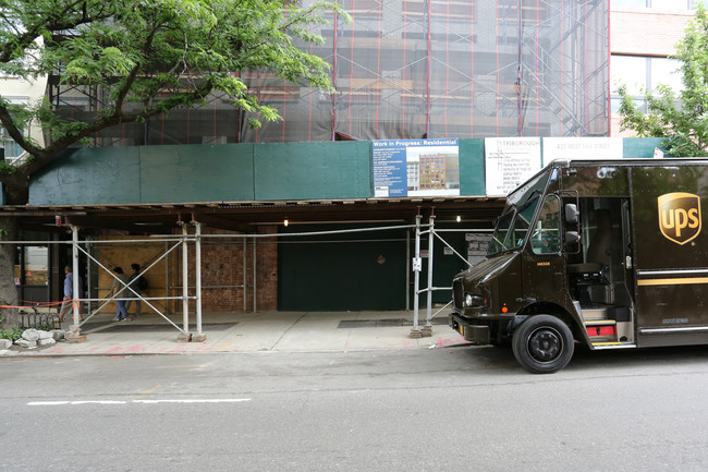 433 W 53rd St in New York, NY - Building Photo - Building Photo