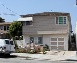 2429 E Broadway in Long Beach, CA - Building Photo