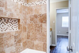 9020 Grannis St in Houston, TX - Building Photo - Building Photo